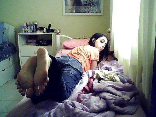 25P Aline De Santana Gabriel - BRAZIL AMATEUR FEET TEEN 