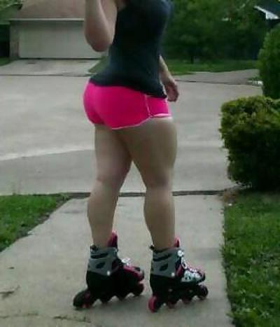 25P PAWG Latina ghetto cul (habillé)