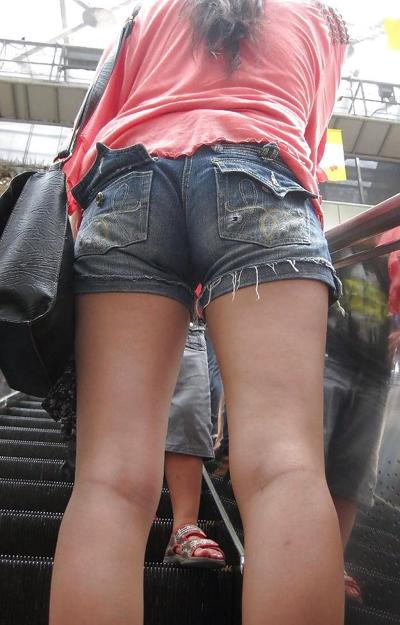 25P Queens in Jeans LVXXX