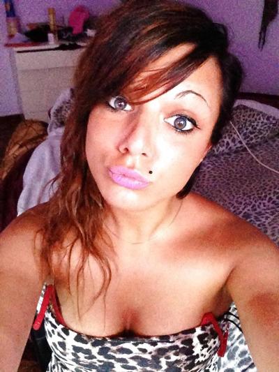 10P Shada - Pretty Chav Slut 