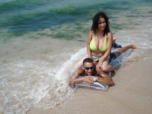15P Femme Bulgare Aux Gros Seins 19