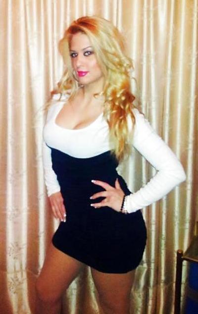 25P Greek blonde