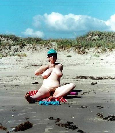 12P My bbw at the beach