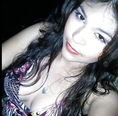 11P Amateur Teen boobs 3