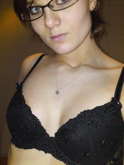 6P Black Bra