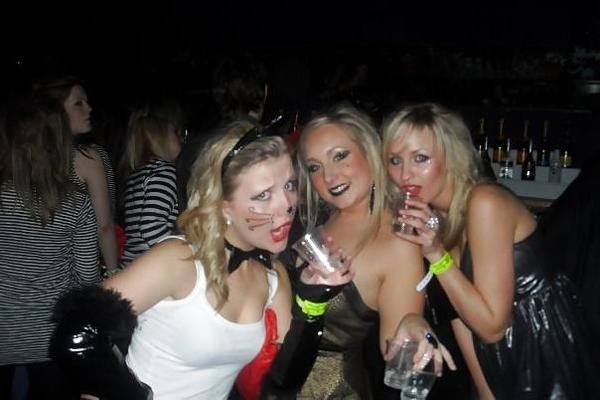 25P English Girls on the Loose New Years Eve