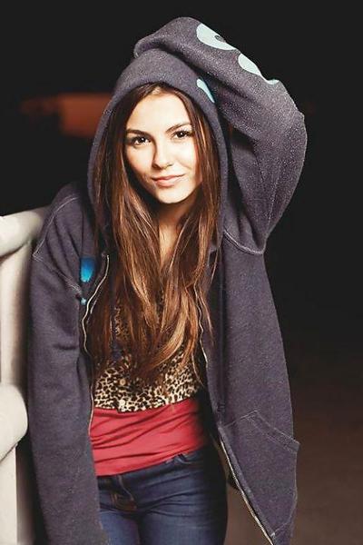 13P Victoria Justice pics3