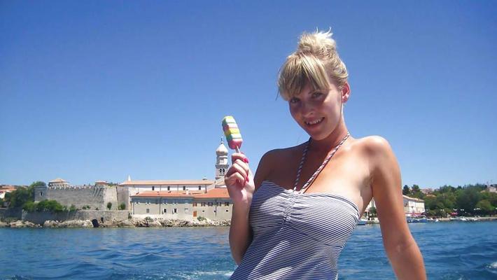 22P Naked teen sluts - Privat holiday pics - Comment them dirty