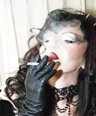 19P Mistress in Leather