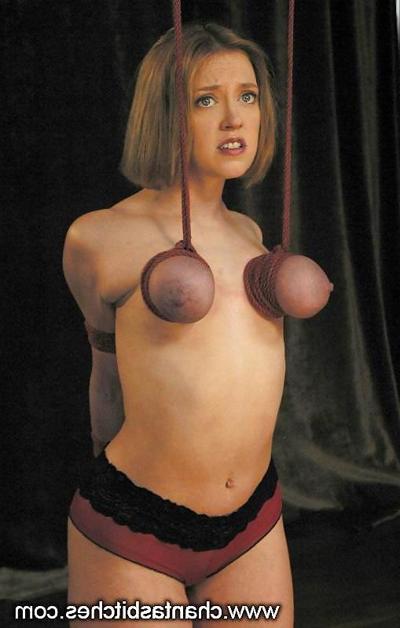 6P Slave Kitty's love for pleasurable pain