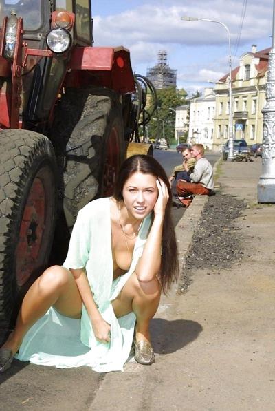 15P Russian Girl Nude On Street,By Blondelover.