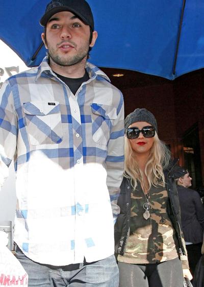 11P Christina Aguilera Camel-Toe Candids à New York