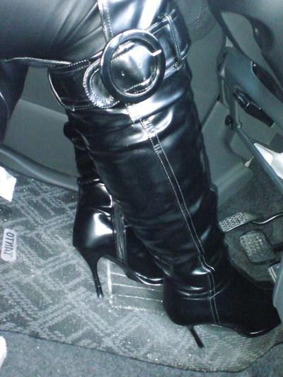 25P Le chaos des bottes IV