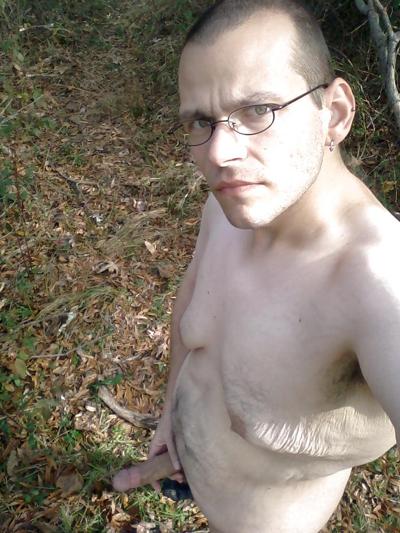 9P Chub Naked In The Woods