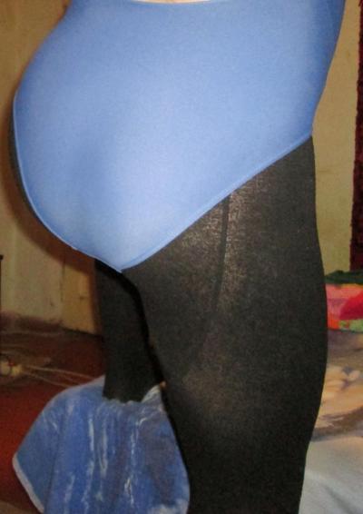 5P Lili in pantyhose and swimsuit
