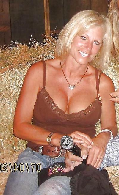 25P The Milf Files Part2!!!