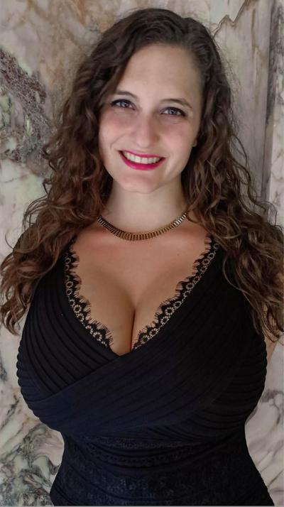 10P American Girl With Huge Tits