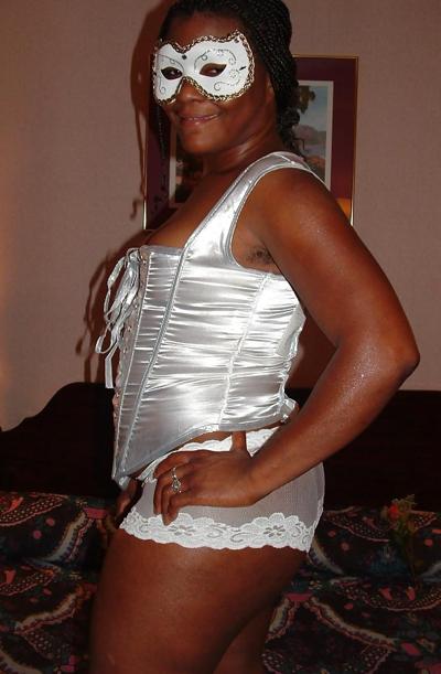 5P MILF Luver Dina