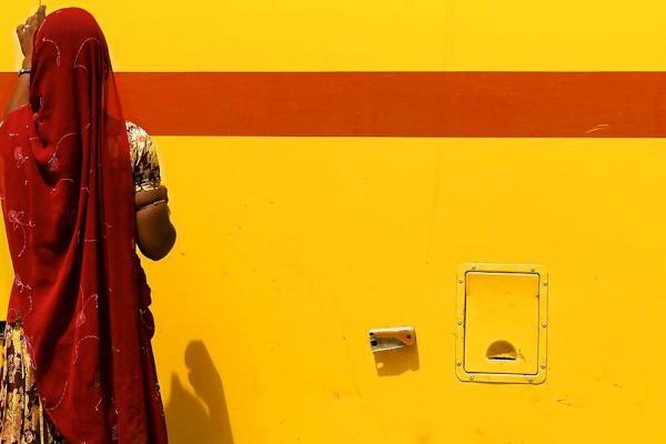 6P Femme indienne sexy