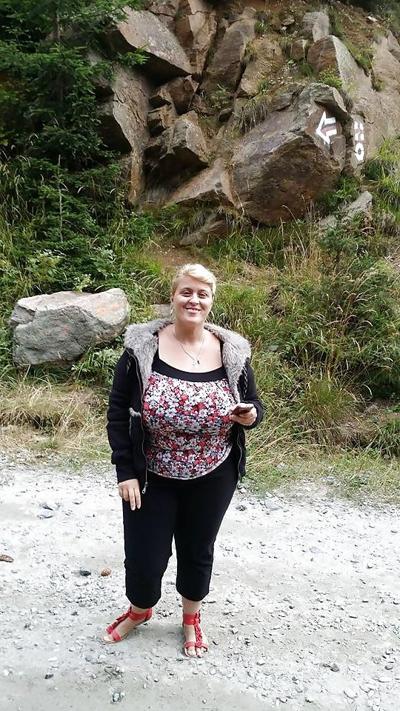 8P Romanian Huge Tits Amateur 28