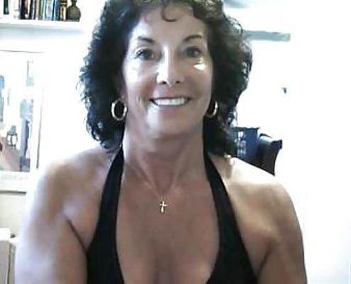 14P Mature TITS and old sluts
