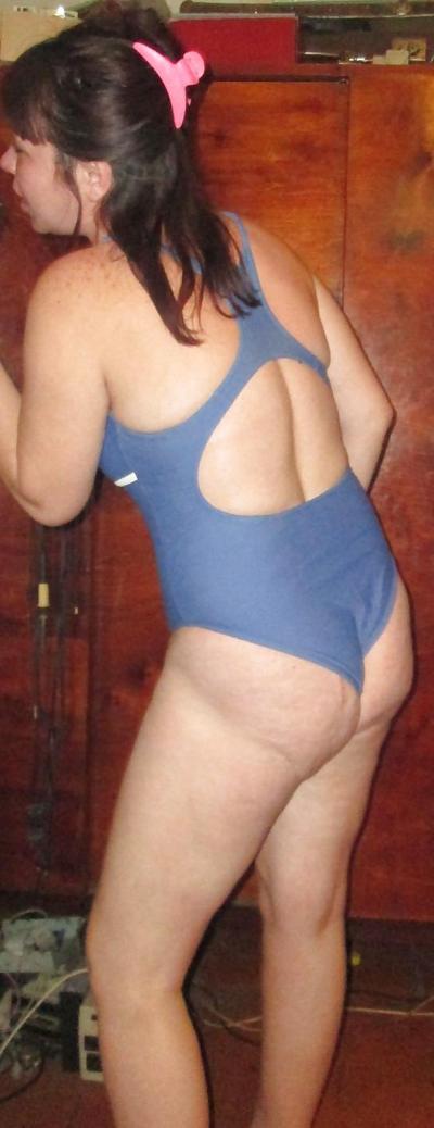 15P Lili in sport swimsuit2