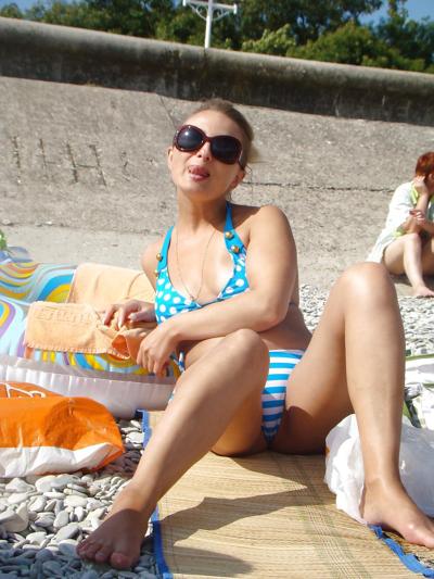 25P Homemade Pics From Russian Amateur Couple Sexy Mature Wife