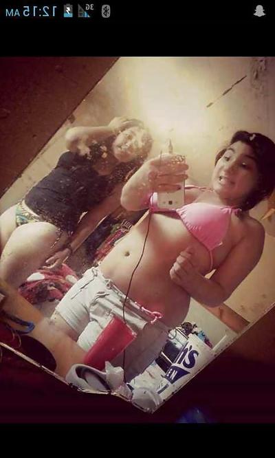 25P Boobs cleavages tits hooters