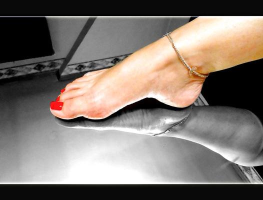 6P Foot art