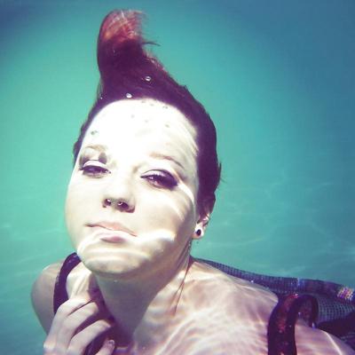 15P Underwater - Face Underwater2