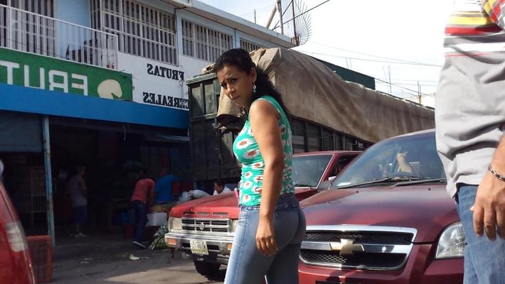 17P MILF sexy avec gros cul