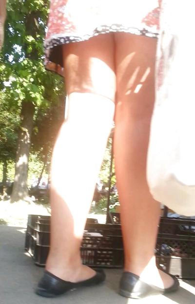 5P Spy sexy feet and skirt mature romanian