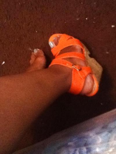 22P Shonda Wants YOU 2 CUM for her WEDGES