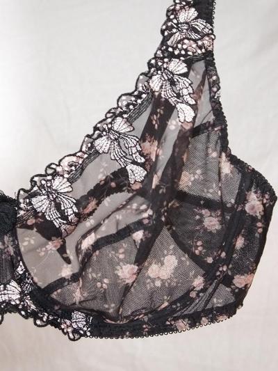 19P Shemale and Vintage Crosdresser Black Panty