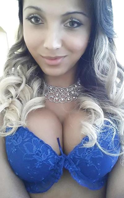 25P Sexy Shemale-Babes