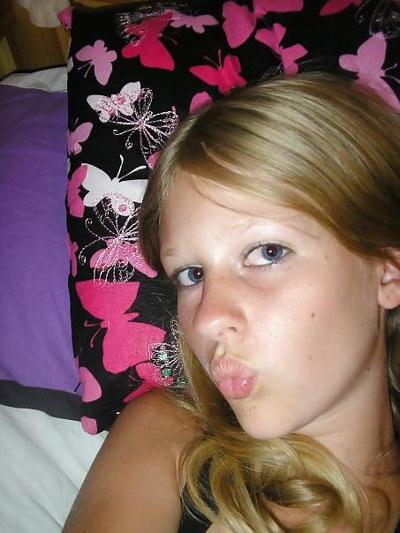 20P Blondasse pute a blacks
