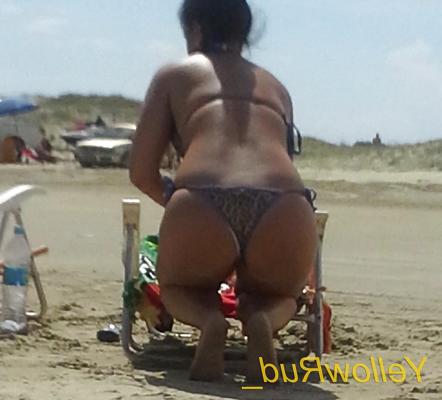 7P Morena de seins nus - BR