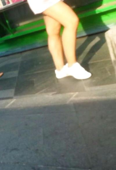 25P Spy feet, legs, foot, ankle, fingers romanian