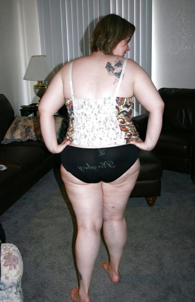 14P Hollie's Butt Hole Smells