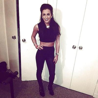 25P Sluts in tight pants! 17