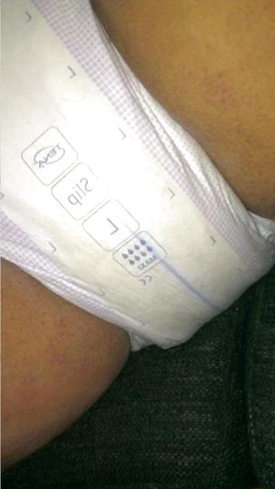 4P Pussy in diaper