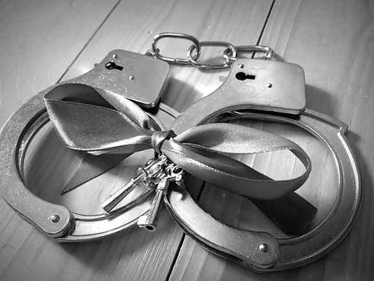 15P BDSM