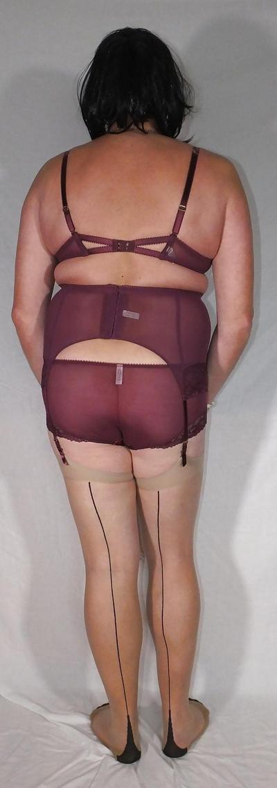 25P Shemale und Vintage Crossdresser Blumenhöschen