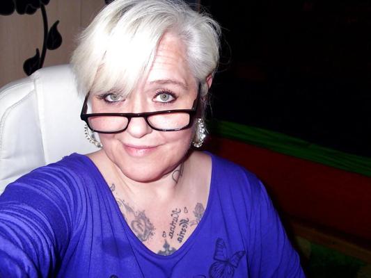 25P Spécial Webtastic : Granny Time Vol.213