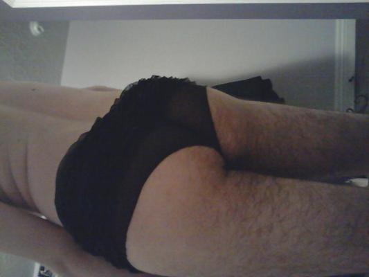 15P Un garçon gothique veut être traité comme un jouet sexuel