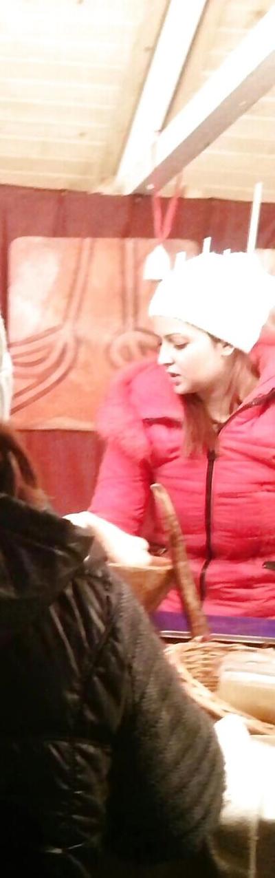 25P Spy sexy old + young christmas festival romanian