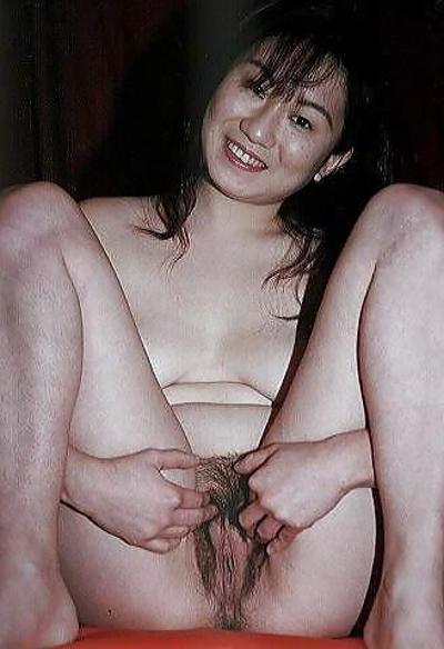 24P Japanese Amateur MILFs Body worm her