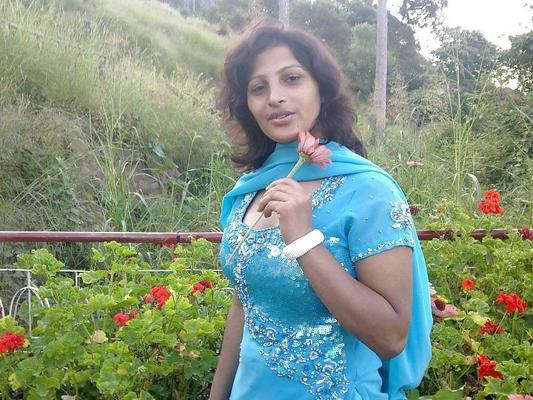 11P Lovely Desi girls
