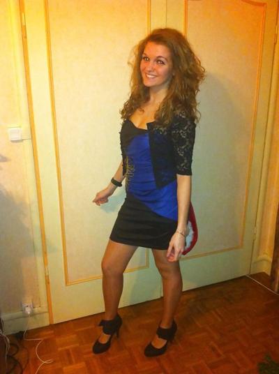 25P Francaises en talon french girl in high heels ep1