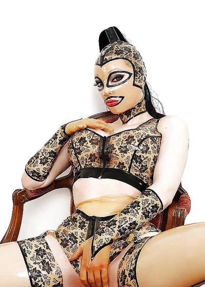 10P Leather-Latex-PVC: Skin Tight #97